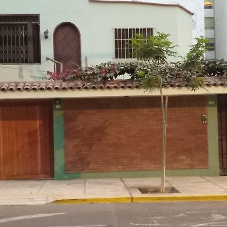 לימה Hostel Colores Miraflores מראה חיצוני תמונה